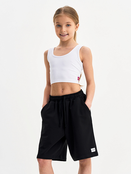 Шорты для девочки на ребенке