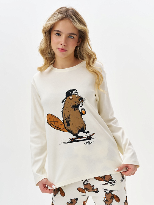 Пижама для мальчика на ребенке